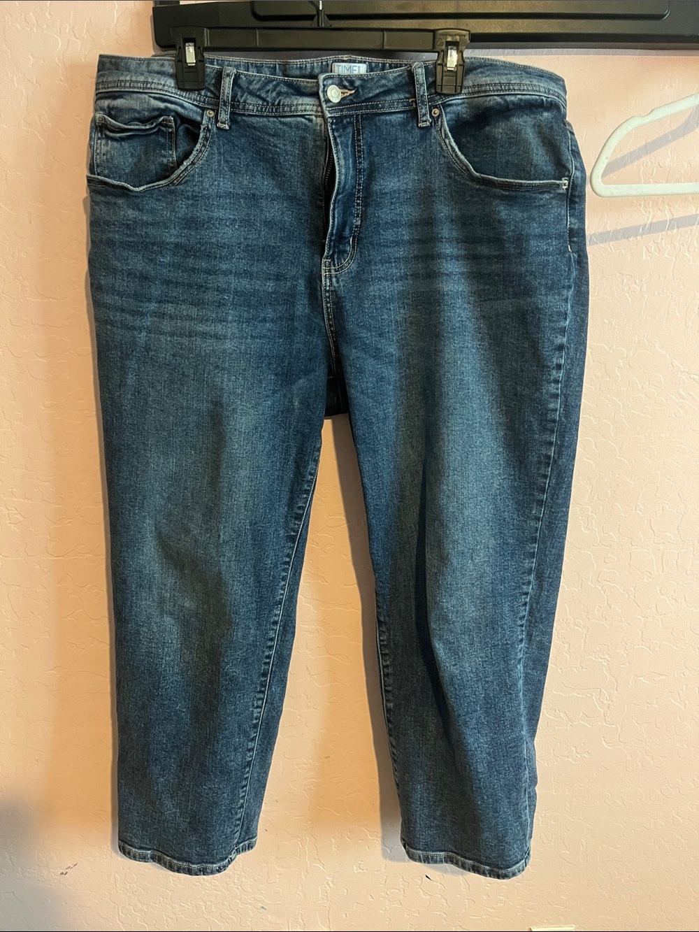 Time and Tru Straight Leg Women's Jeans in Dark Blue Wash